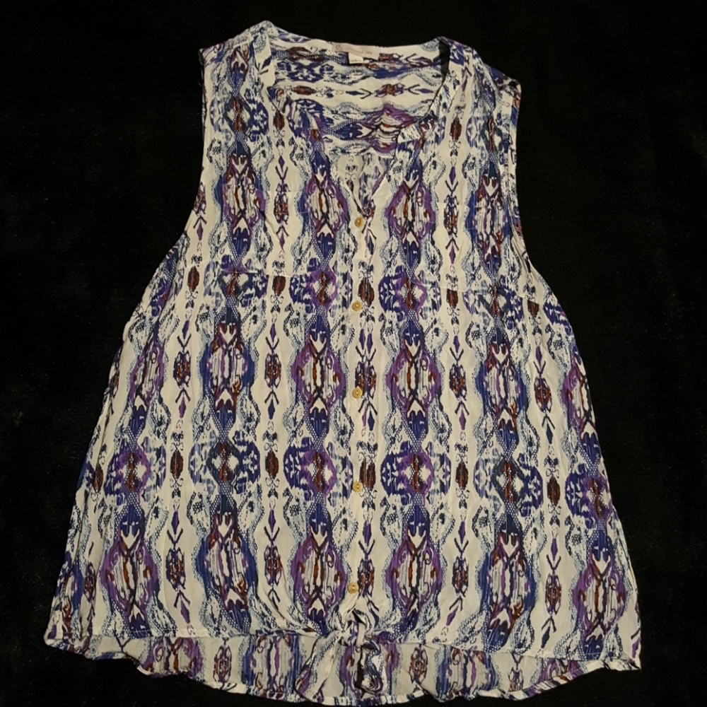 Diamond Patterned Woven Top